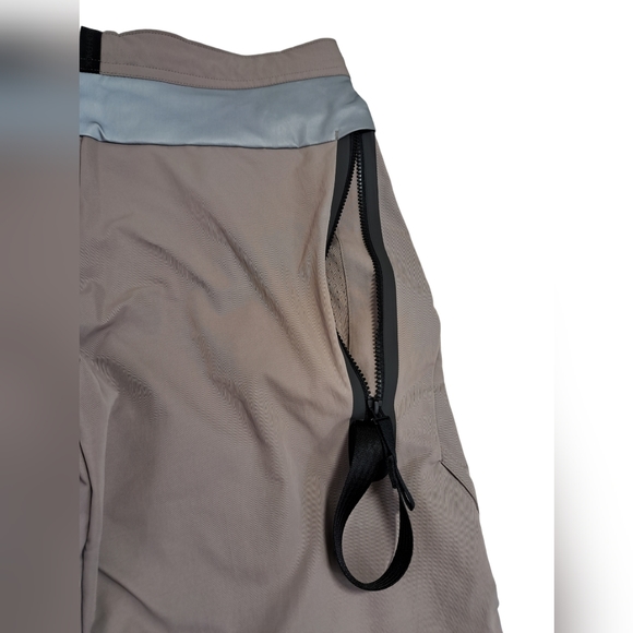 Nike Sportswear Tech Pack Reflective Unlined Cargo Pants - Picture 4 of 10